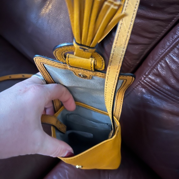 Fossil Bobbie Phone Crossbody in Yellow Mustard - Picture 3 of 3